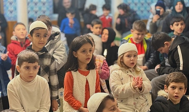 Çocuklar Ramazan Ayının Önemini Karagöz ve Hacivat ile Öğreniyor