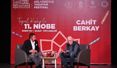 Usta Sanatçı Cahit Berkay Manisalılarla Buluştu